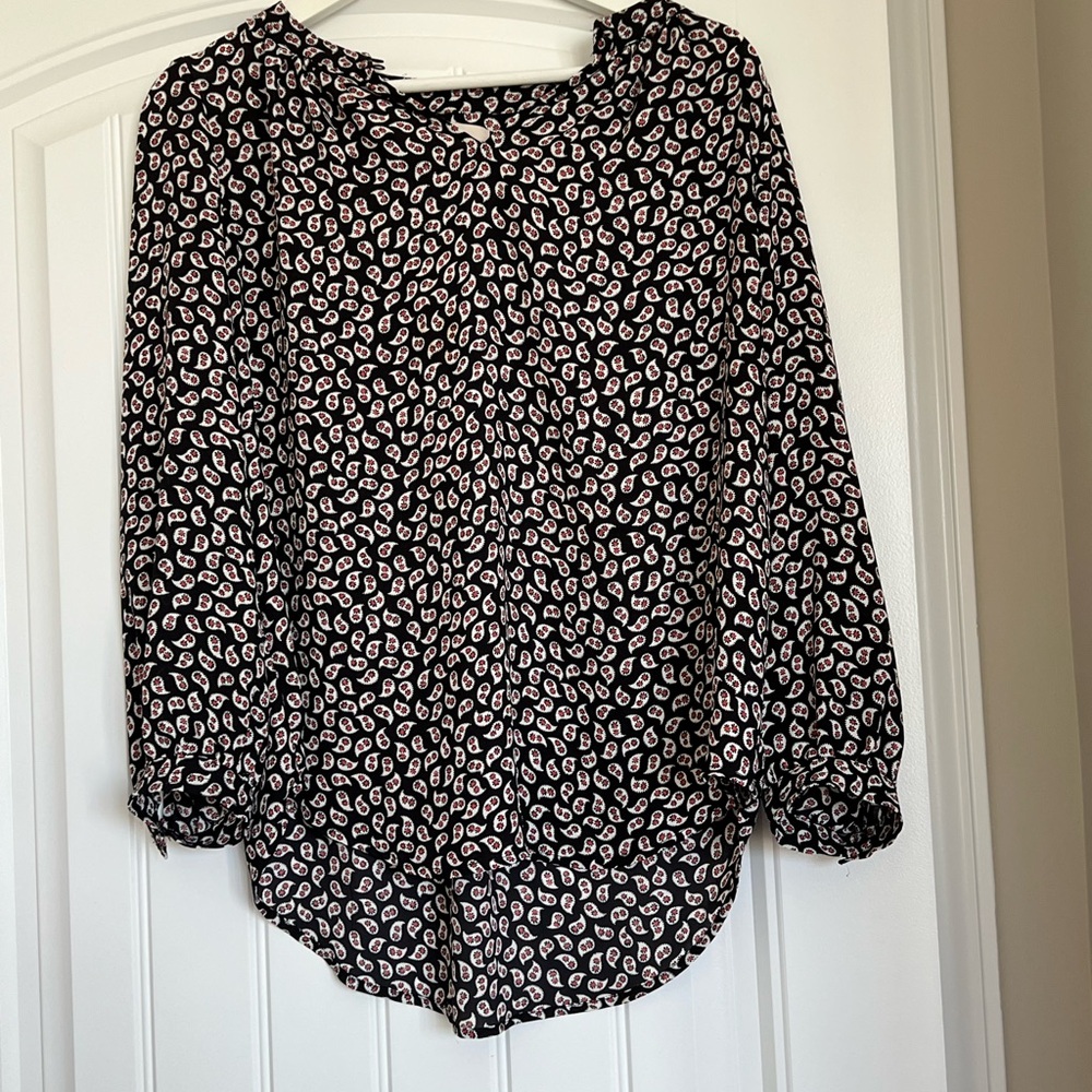 LOFT Black and White Printed Blouse